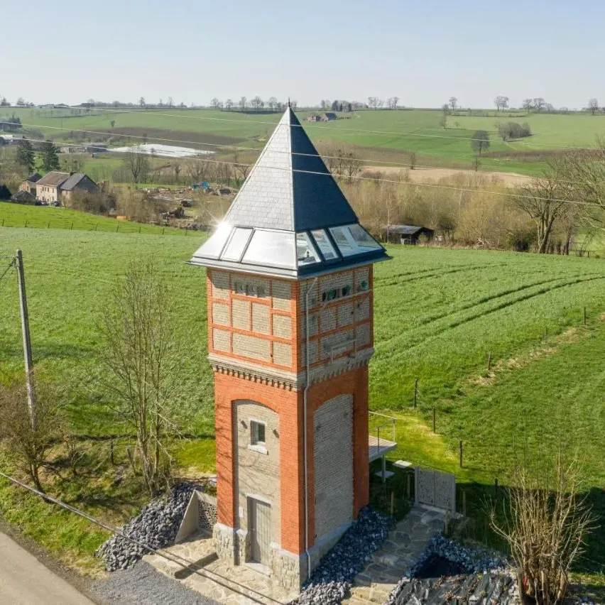 Tour de Larbuisson, hébergement insolite Plaisirs Partagés